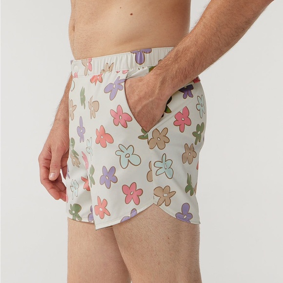 chubbies Other - NWT Chubbies Mens Lined 4" Stretch Resort Trunk Hybrid Swim/Board Shorts Cabanas